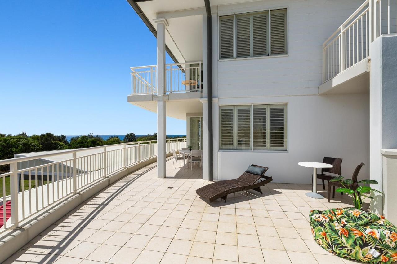 Resort Rooms At Gunnamatta Ave Kingscliff Exterior photo