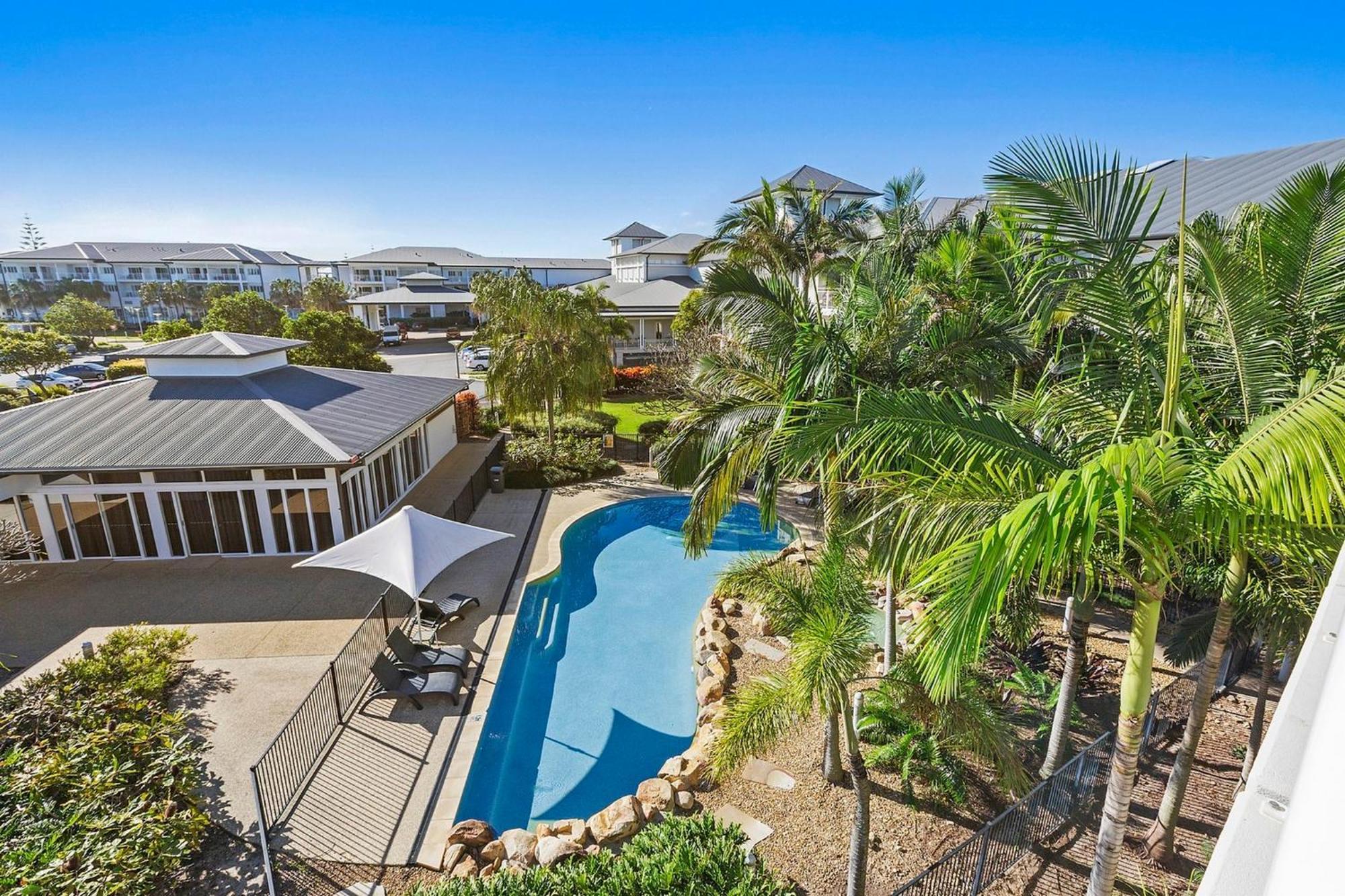 Resort Rooms At Gunnamatta Ave Kingscliff Exterior photo